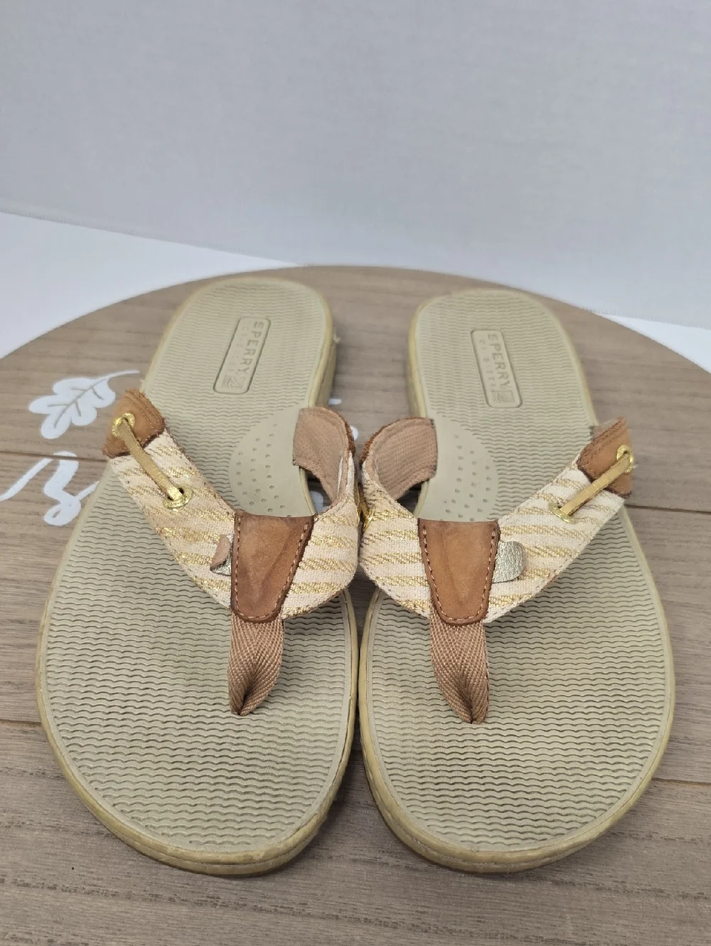 Sperry Tan Cream & Gold Braided Thong Sandals Womens Size 9.5 - Picture 1 of 16